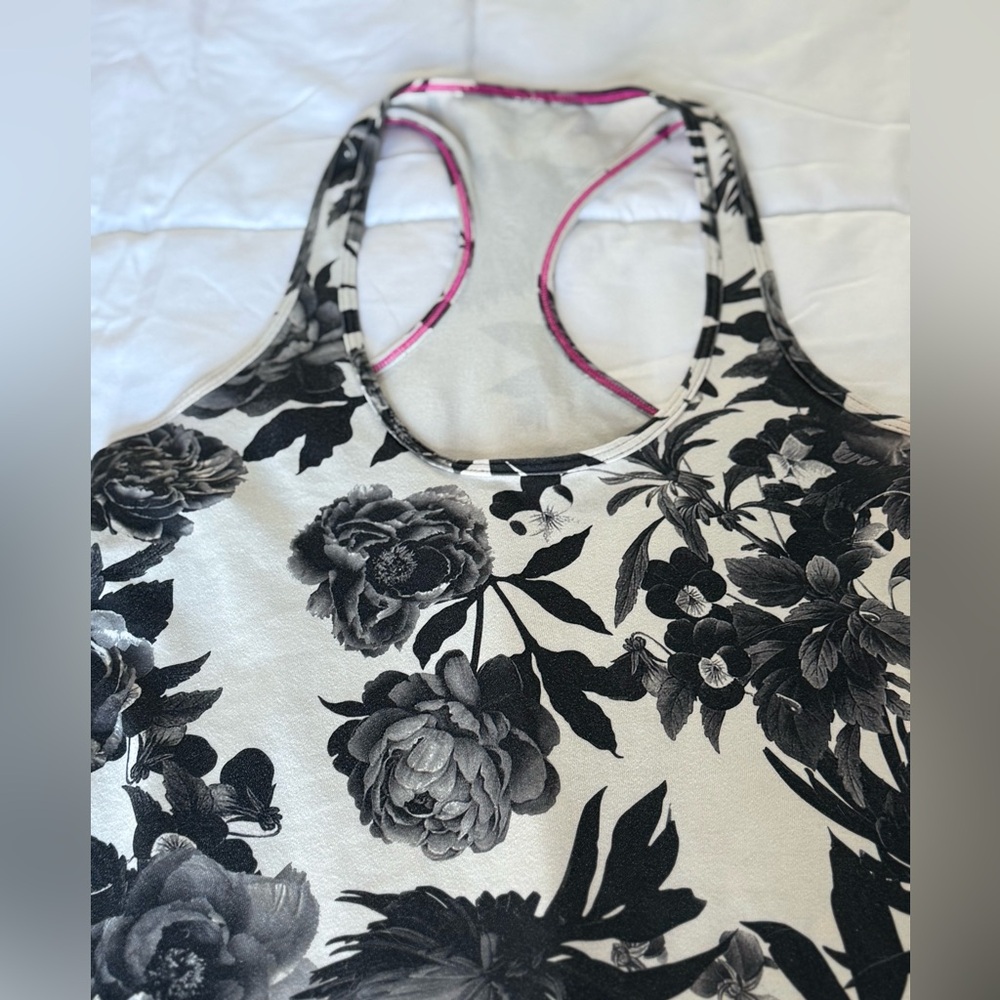 Lululemon Athletica Black and White Floral Tank Top - Picture 3 of 6